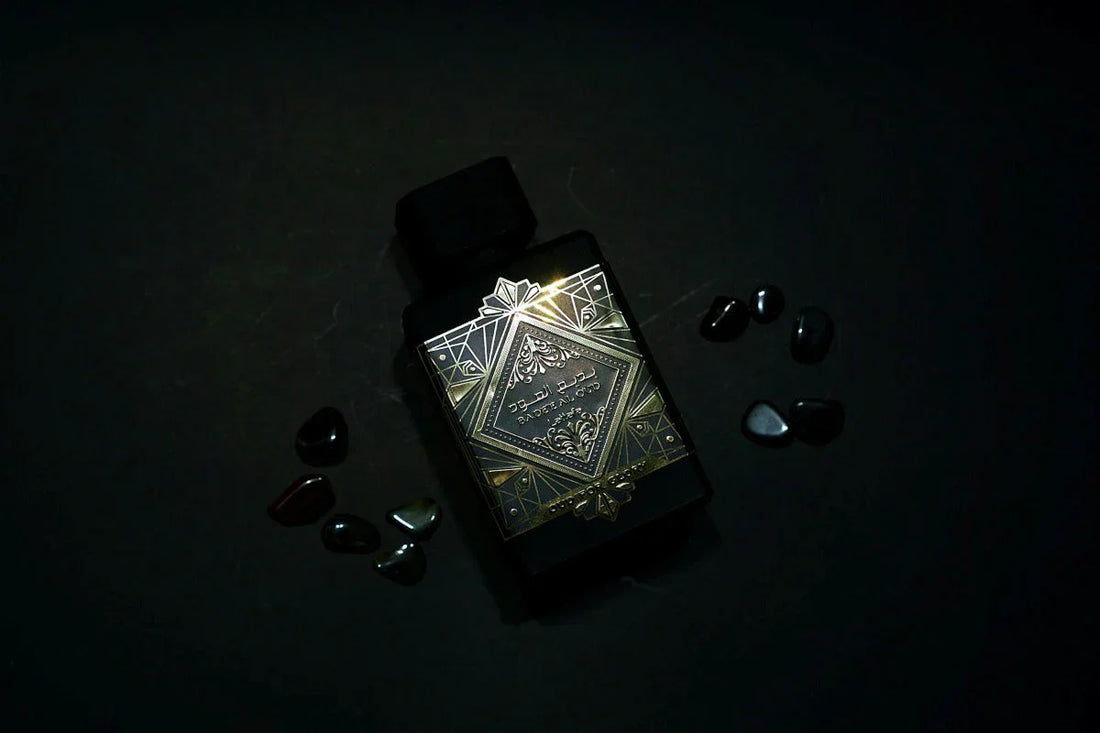 Perché i Profumi Arabi Durano di Più? La Verità Dietro le Fragranze che Lasciano il Segn